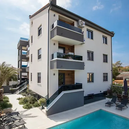 Apartment Sara Ii *